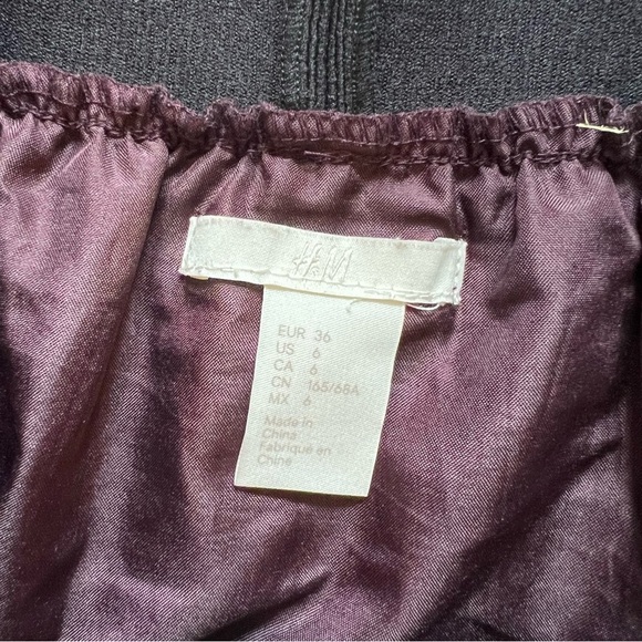 H&M Accordion Midi Skirt - Picture 3 of 3